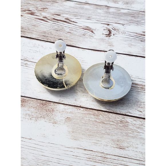 Vintage Clip On Earrings - 1.5" Large Gold Tone with Unusual Center Statement - Picture 4 of 5